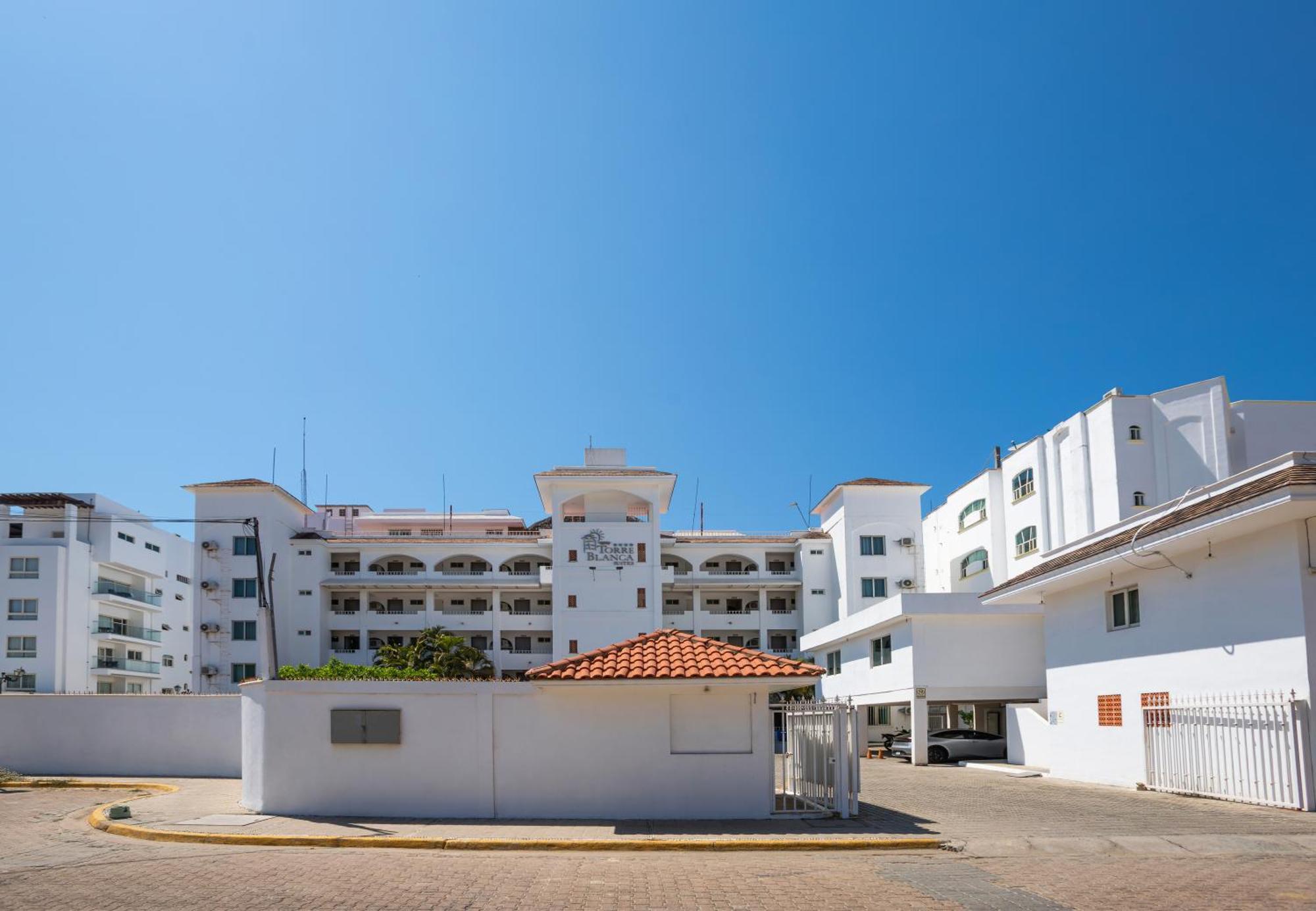 Torreblanca Beach Hotel And Suites Guayabitos - Desayuno Y Comida Incluido Rincón de Guayabitos Exterior foto